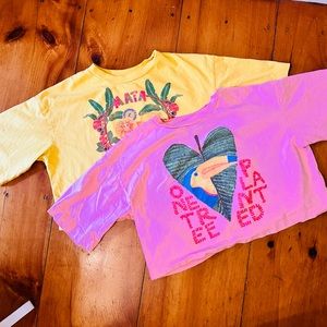 2 pack! Farm rio women’s crop top medium t shirt 2 shirts 1 low price